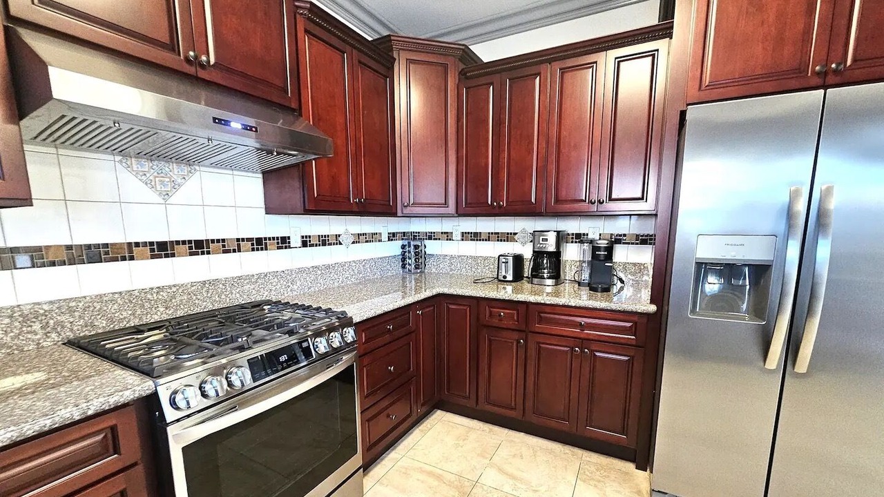 Photo of Kitchen in Midway City