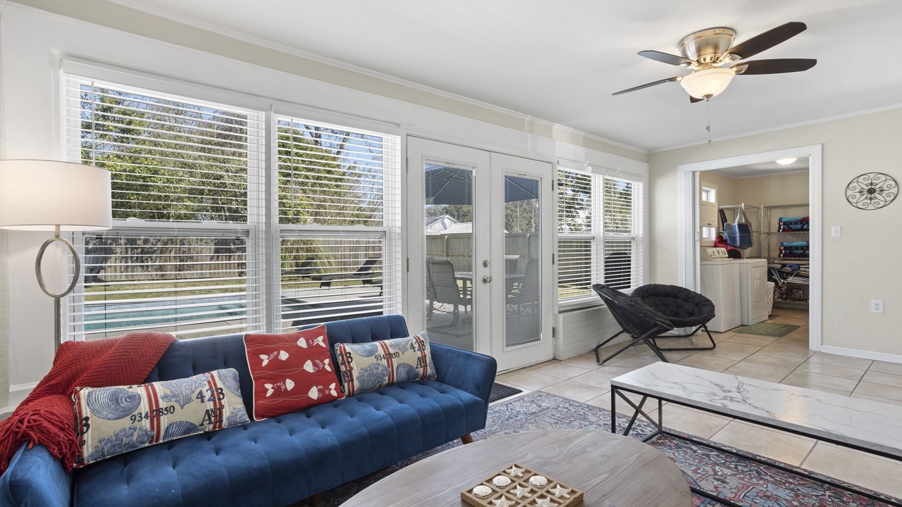 Photo of Livingroom in Long Beach