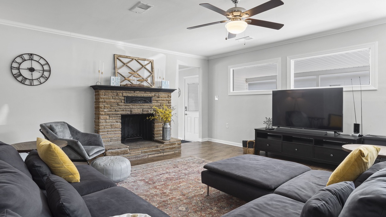 Photo of Livingroom in Long Beach