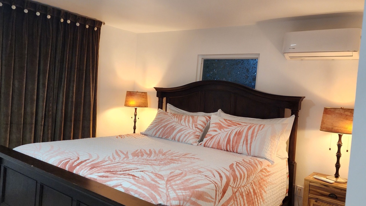 Photo of Bedroom in Edgewood