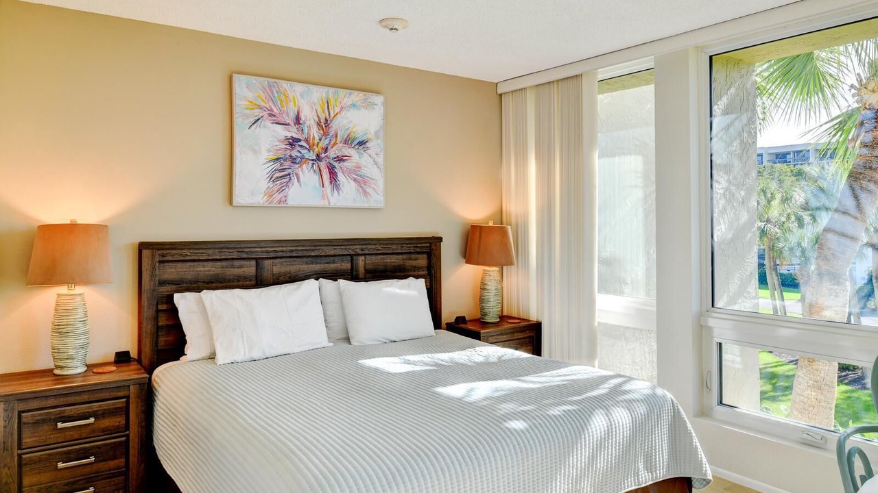 Photo of Bedroom in Longboat Key