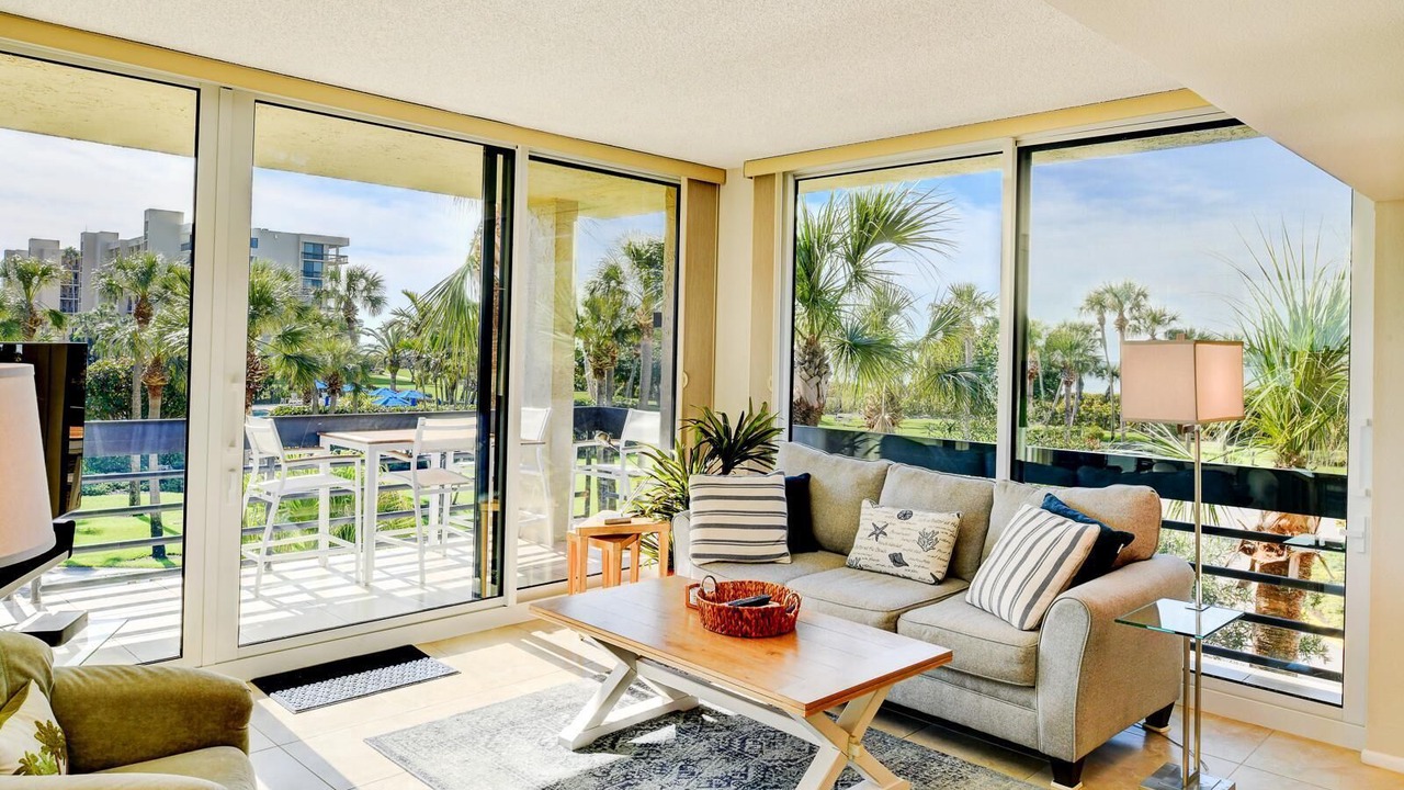 Photo of Livingroom in Longboat Key