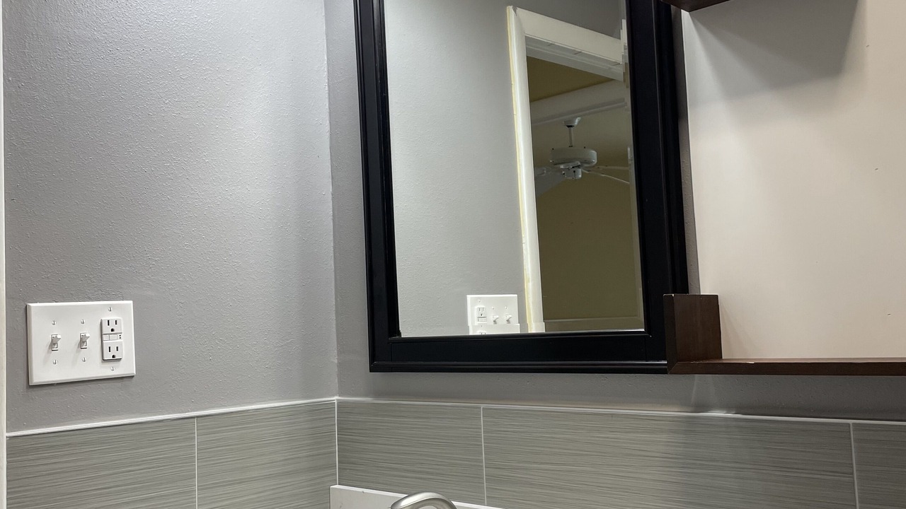 Photo of Bathroom in Admiral Estates