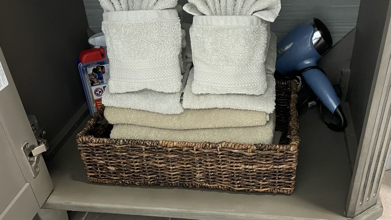 Photo of Bathroom in Admiral Estates