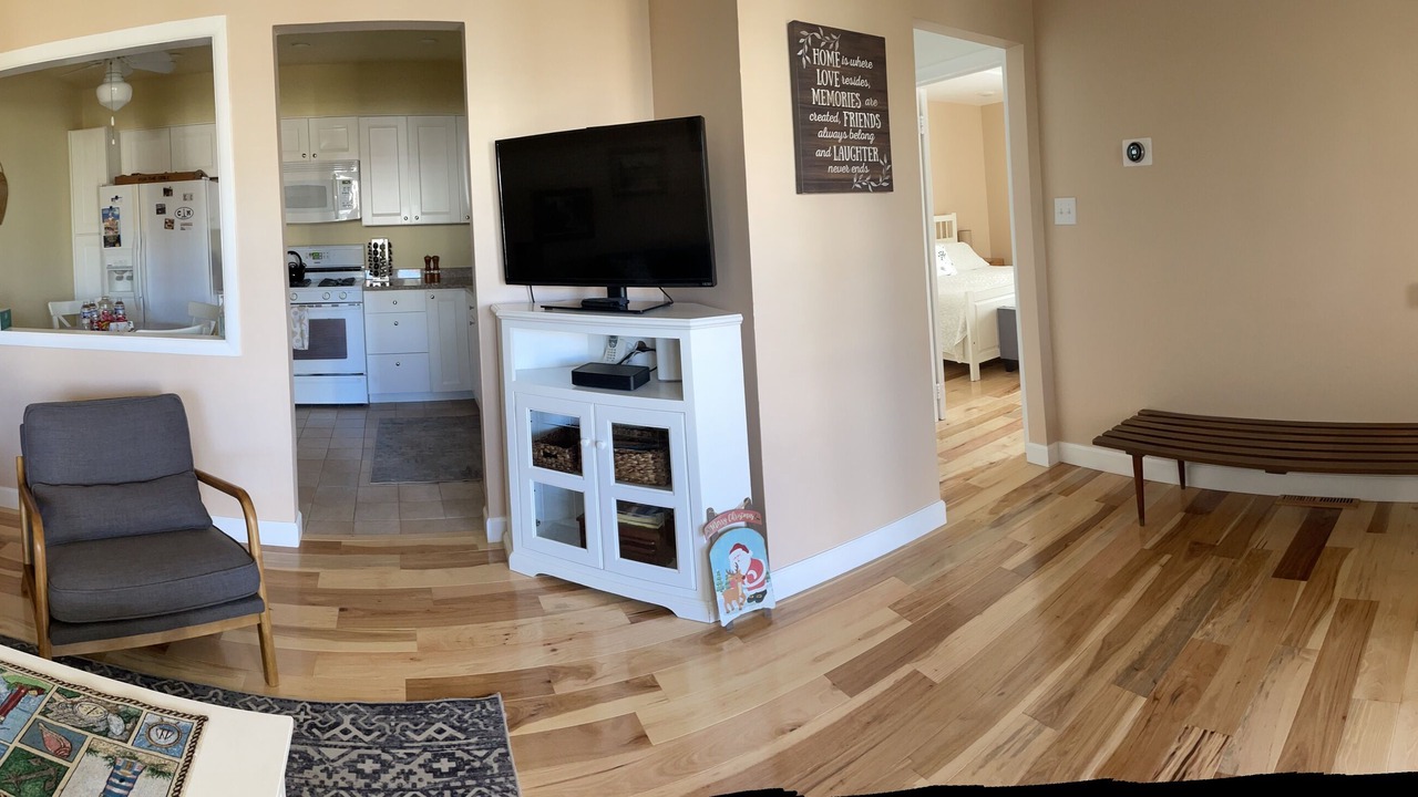 Photo of Livingroom in Admiral Estates