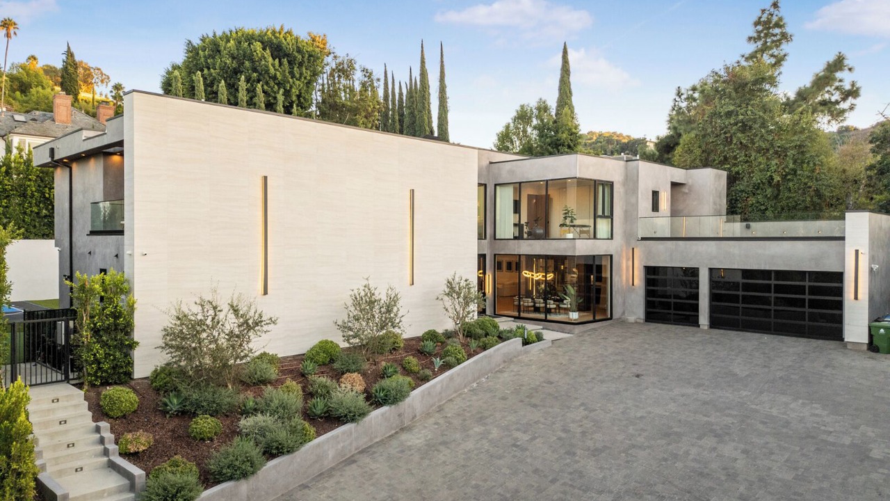 Photo of Outdoor in Sherman Oaks