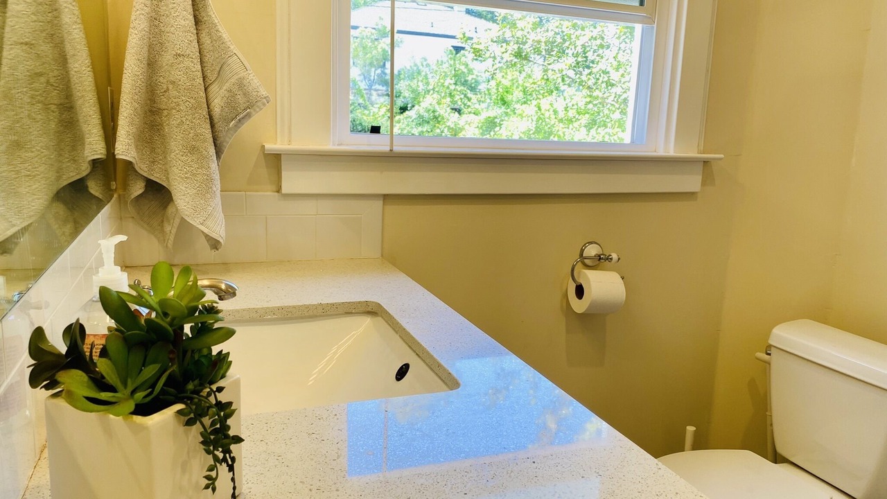 Photo of Bathroom in East Sacramento