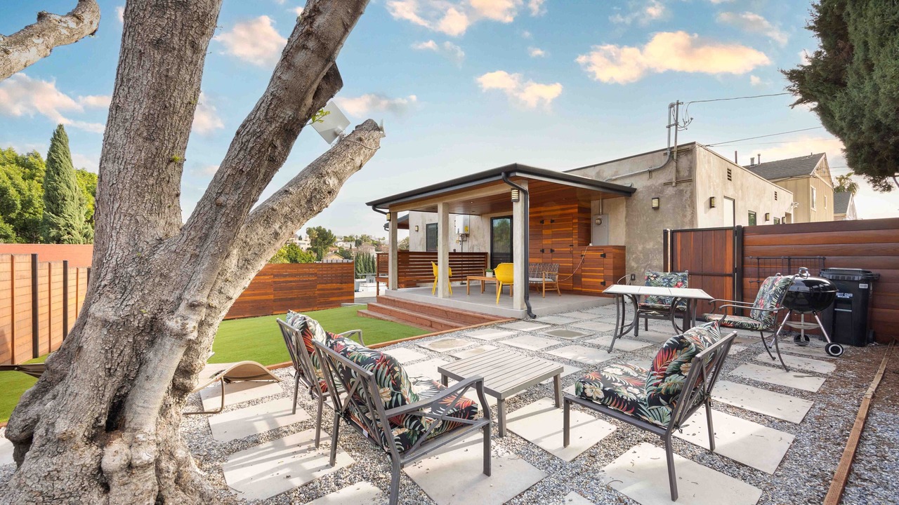 Photo of Outdoor in Silver Lake