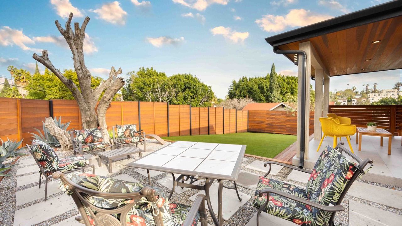 Photo of Outdoor in Silver Lake