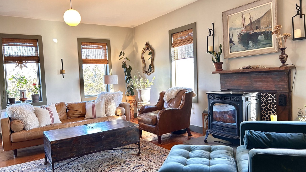 Photo of Livingroom in Town of Ledyard