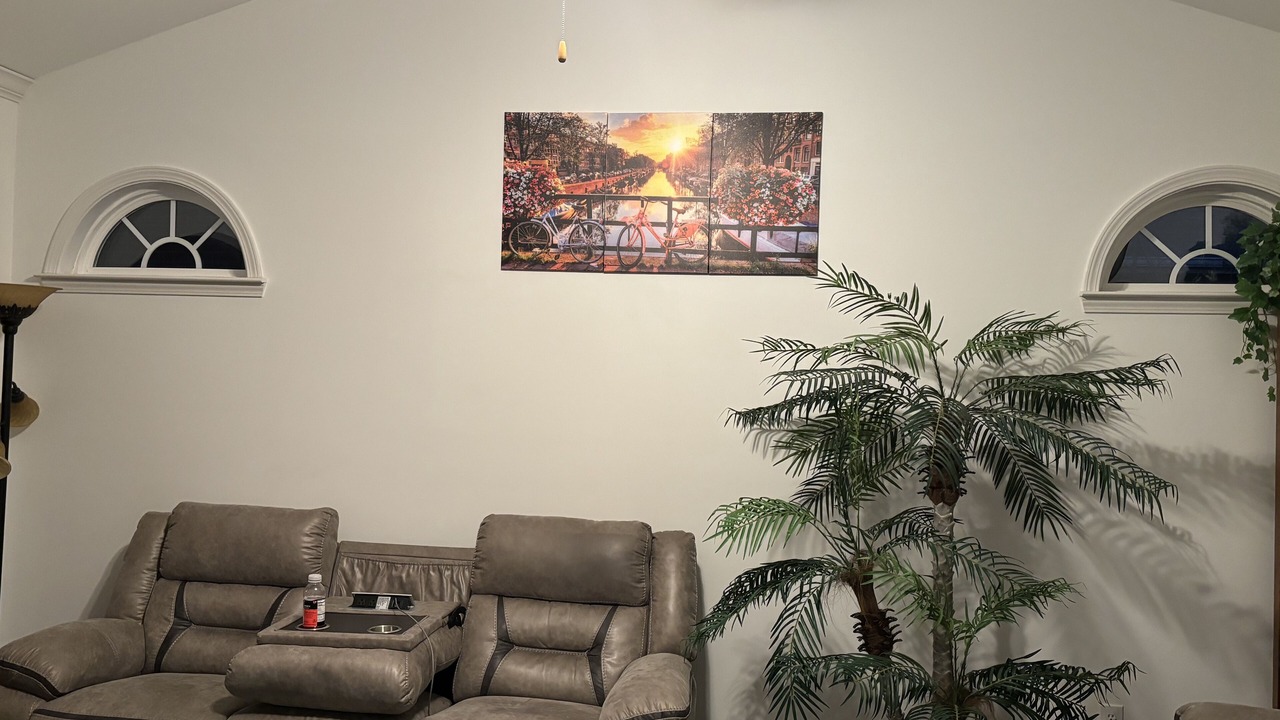 Photo of Livingroom in Pelham