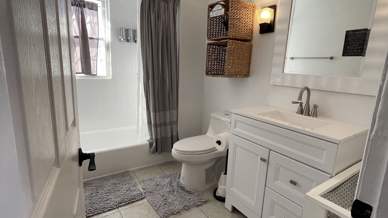 Photo of Bathroom in Hicksville