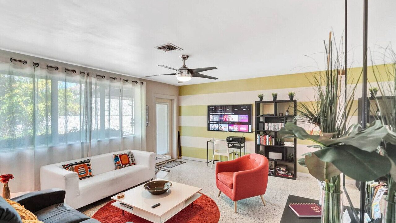 Photo of Livingroom in Wilton Manors