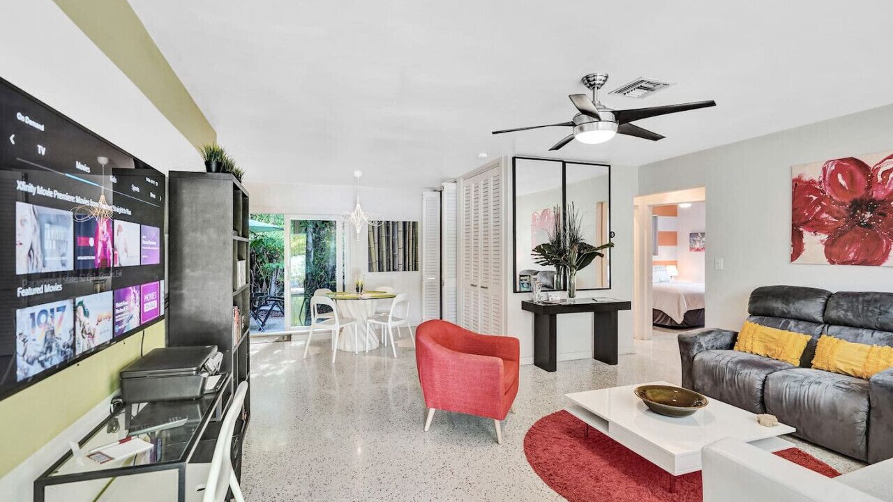 Photo of Livingroom in Wilton Manors