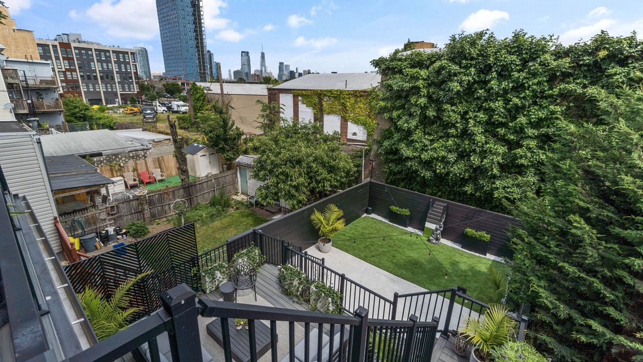 Photo of Outdoor in Communipaw