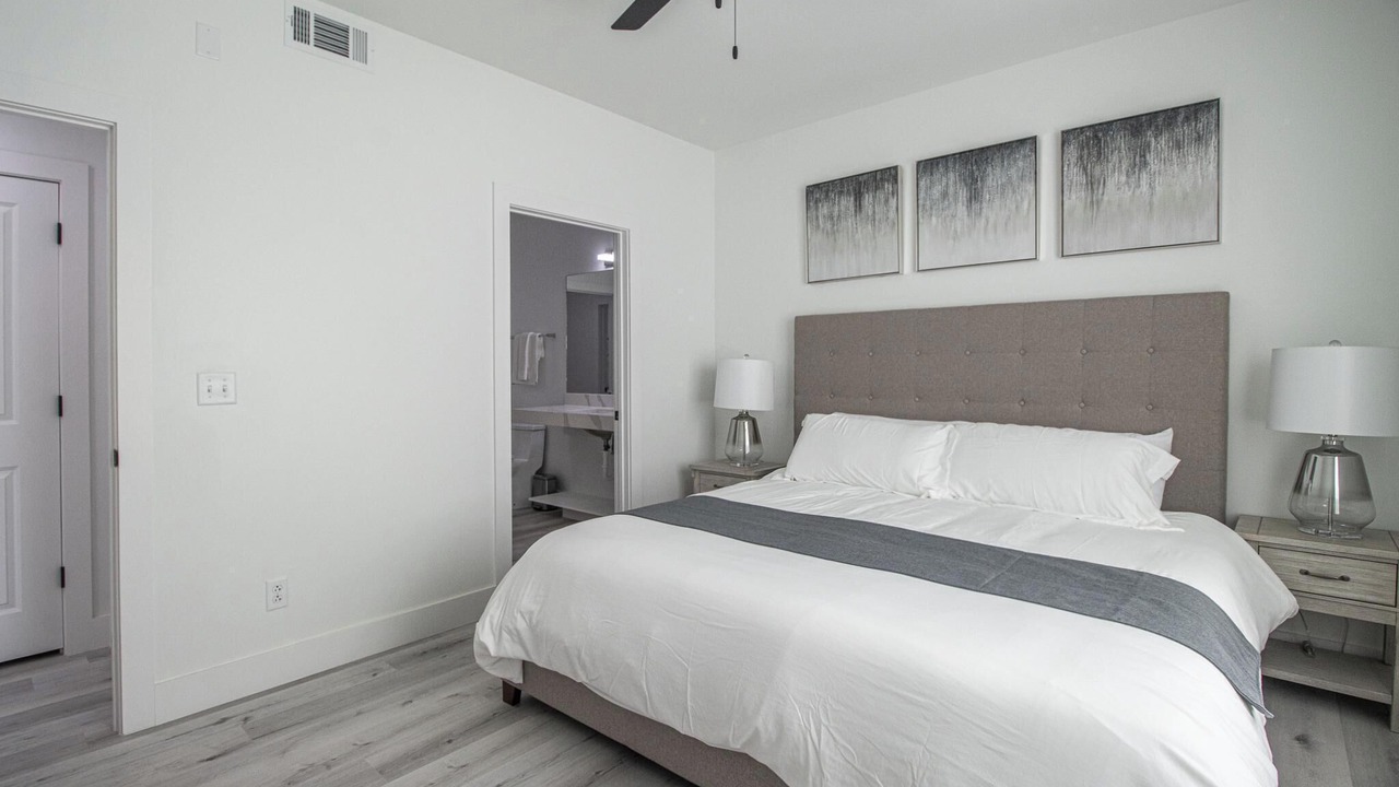 Photo of Bedroom in Gulfport