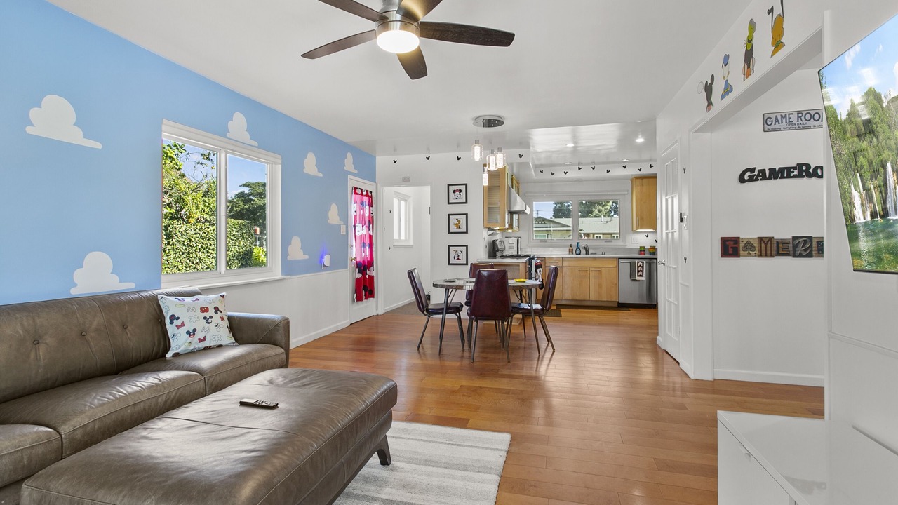 Photo of Livingroom in Northwest Anaheim