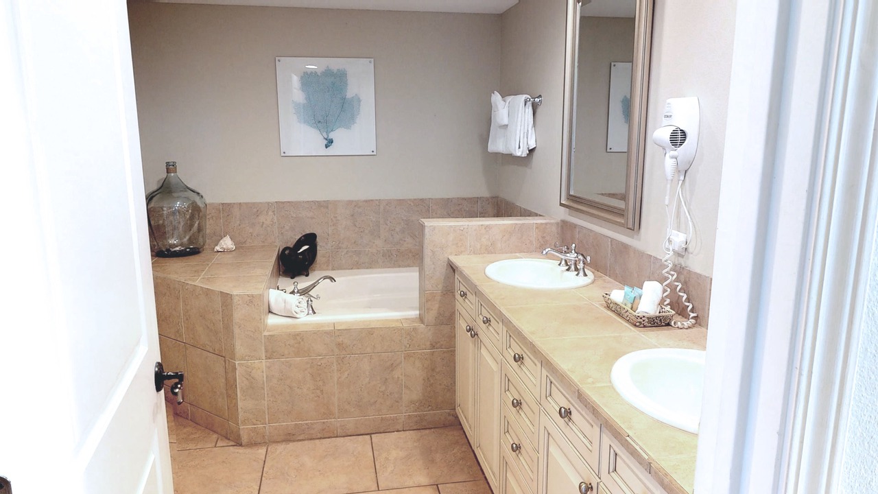 Photo of Bathroom in Pensacola Beach