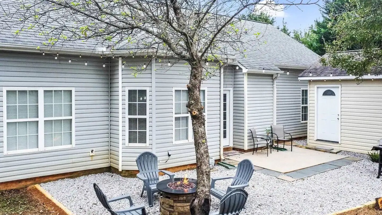 Photo of Patio Balcony in Monroe