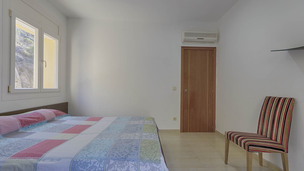 Photo of Bedroom in Palau-Saverdera