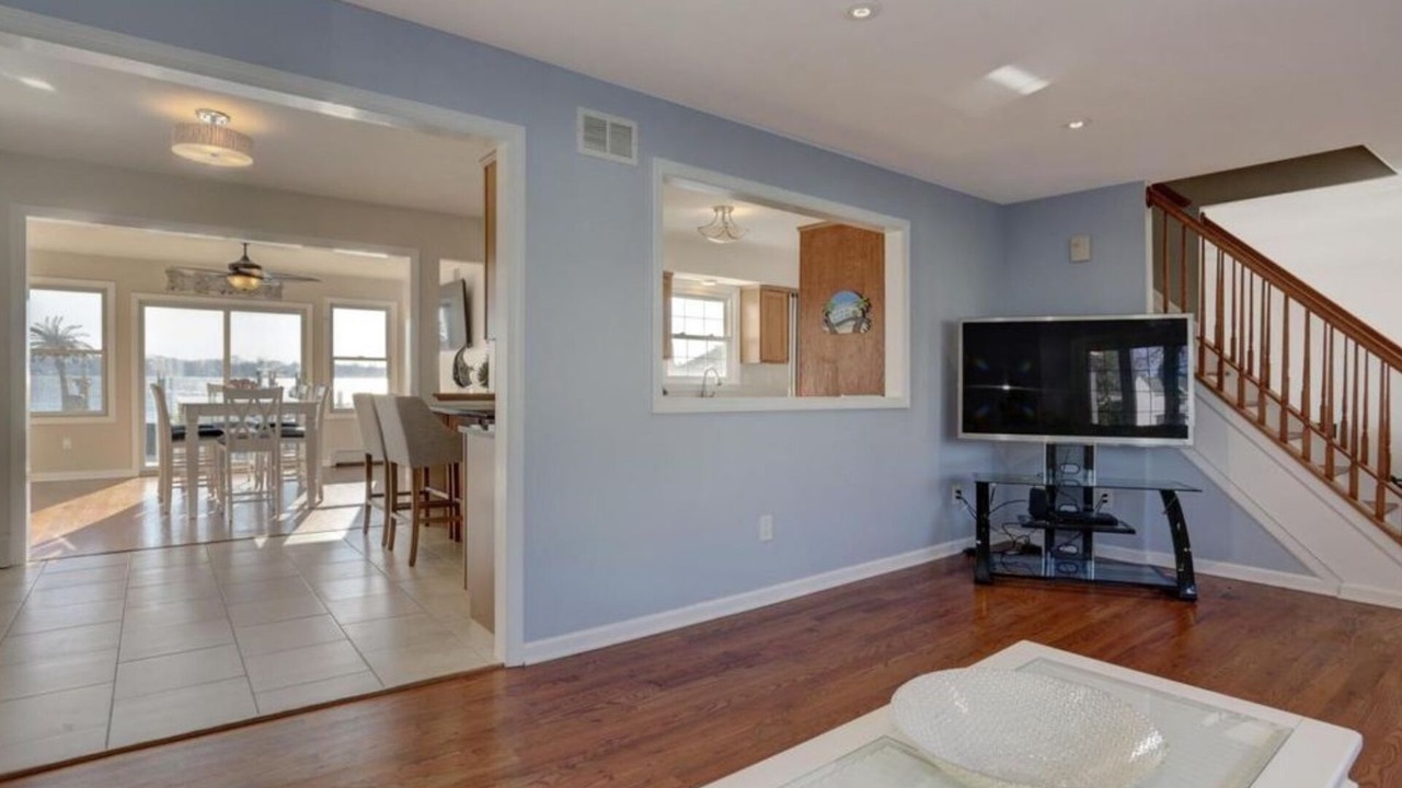 Photo of Livingroom in Brick
