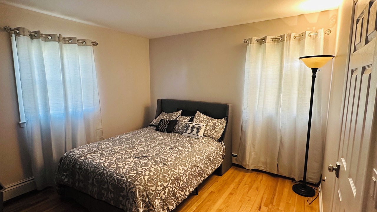 Photo of Bedroom in Brick