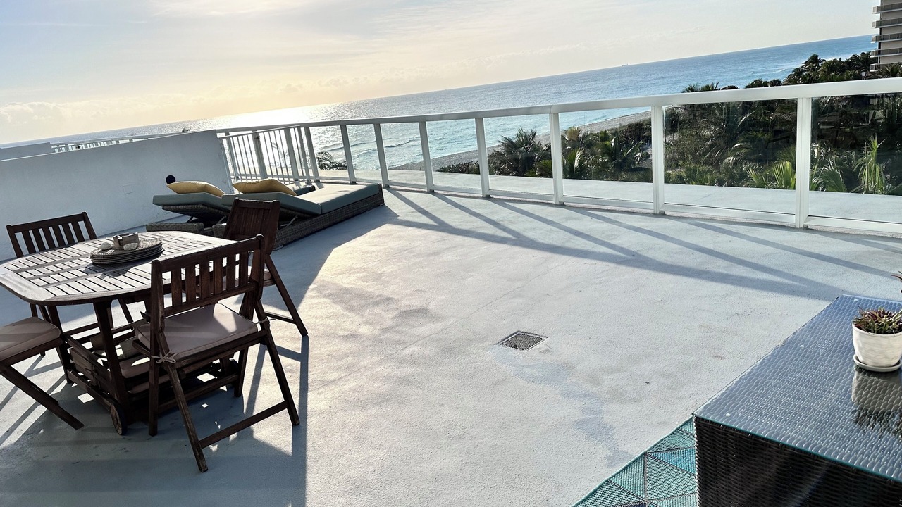 Photo of Outdoor in North Beach