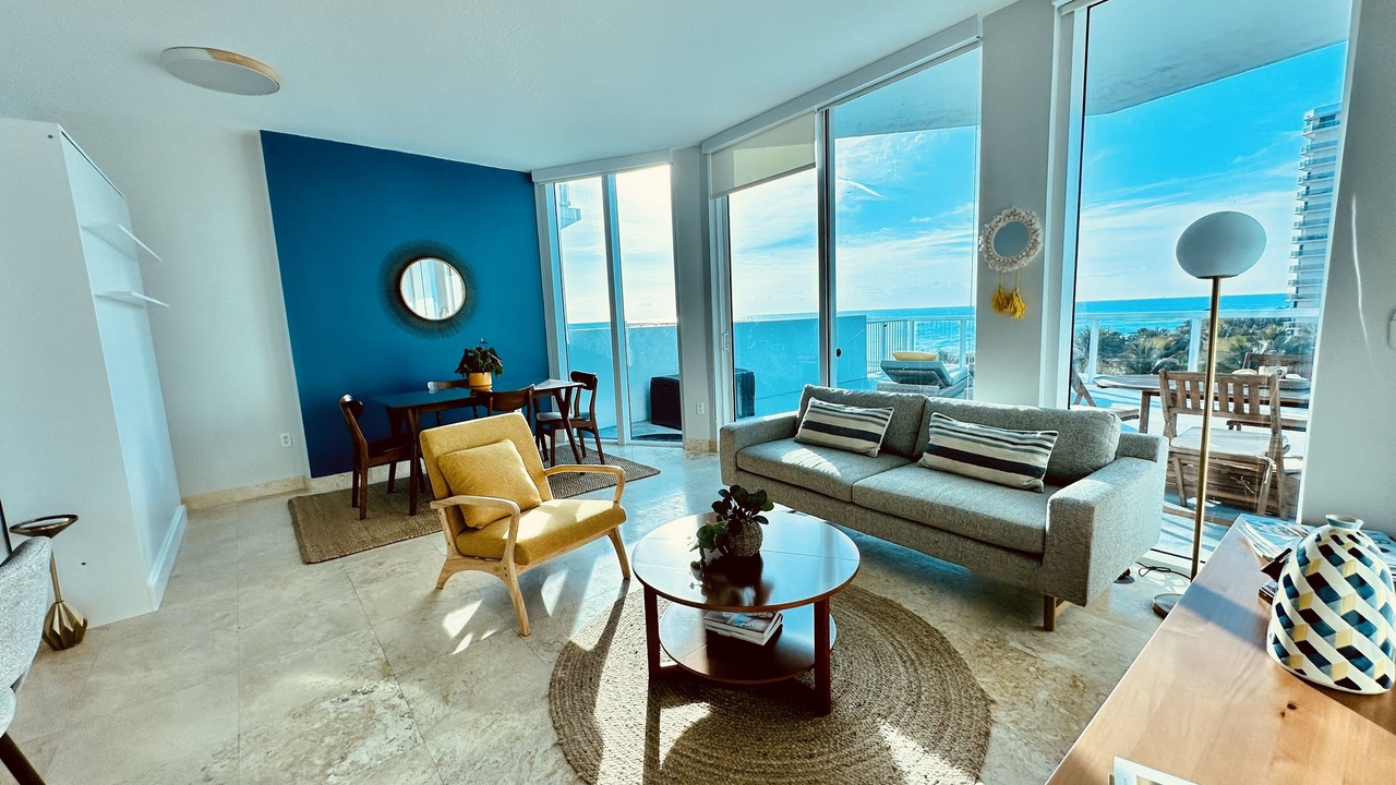 Photo of Livingroom in North Beach