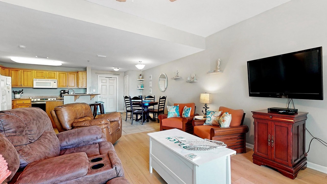 Photo of Livingroom in Fort Morgan Pines