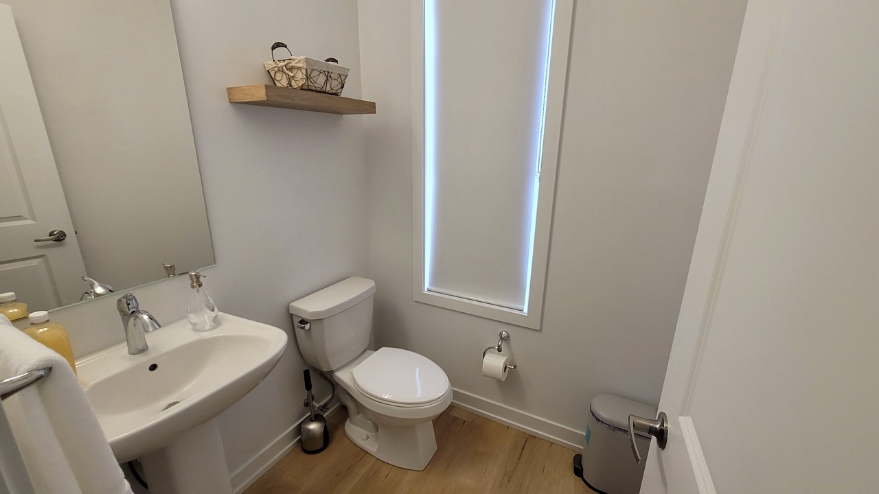 Photo of Bathroom in Hespeler