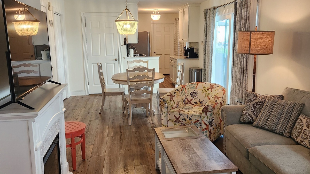 Photo of Livingroom in A-Zone