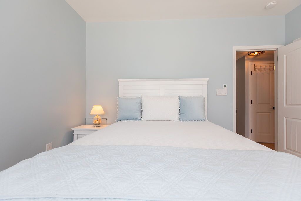 Photo of Bedroom in Admiral Estates