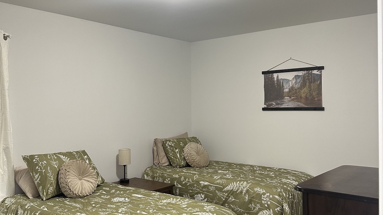 Photo of Bedroom in Albertville