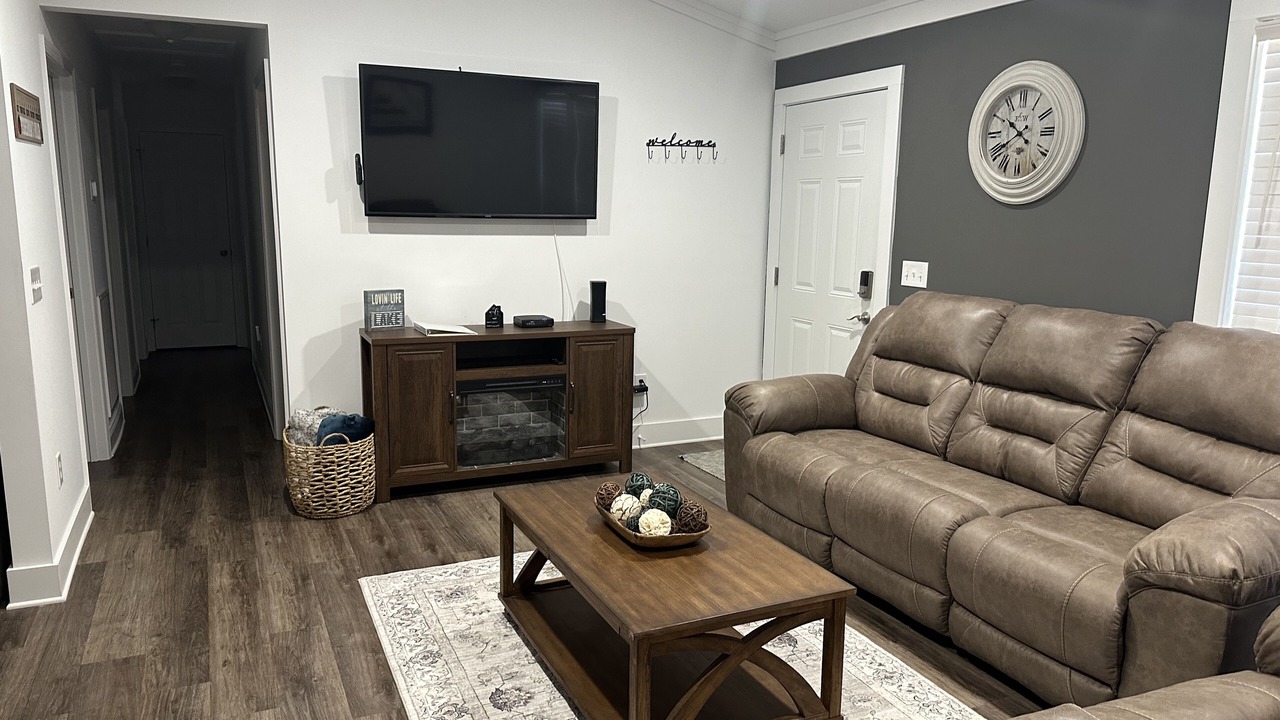 Photo of Livingroom in Albertville