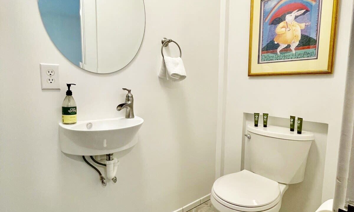 Photo of Bathroom in East Hill