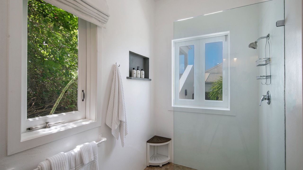 Photo of Bathroom in Estate Peterborg