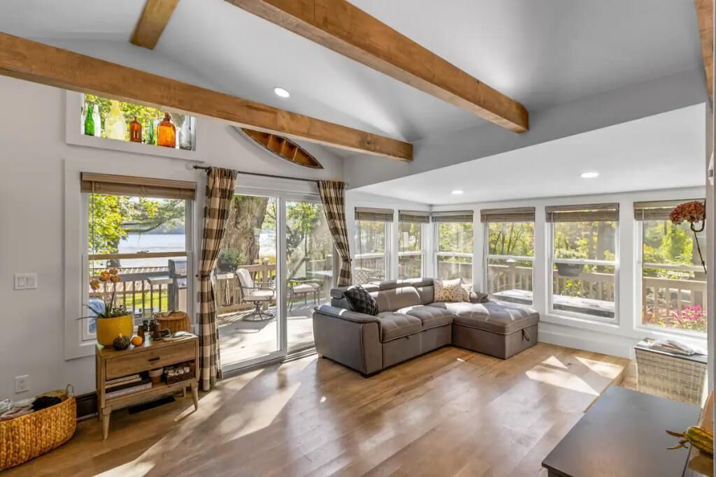 Photo of Livingroom in Monroe