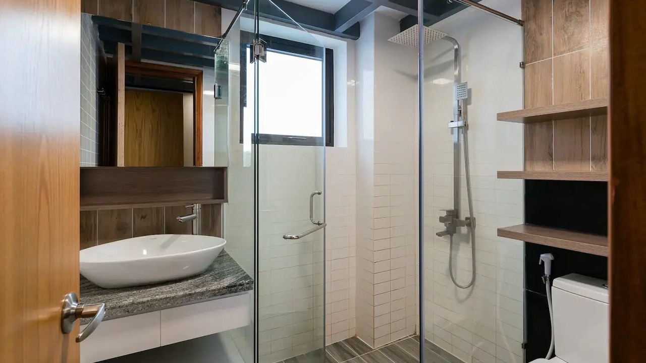 Photo of Bathroom in Ong Lang