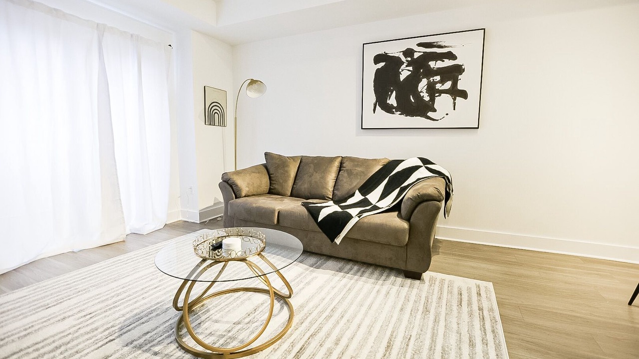 Photo of Livingroom in Downtown