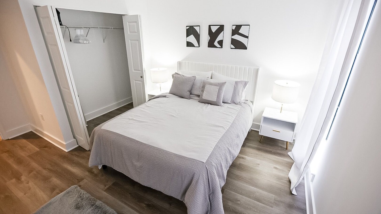 Photo of Bedroom in Downtown