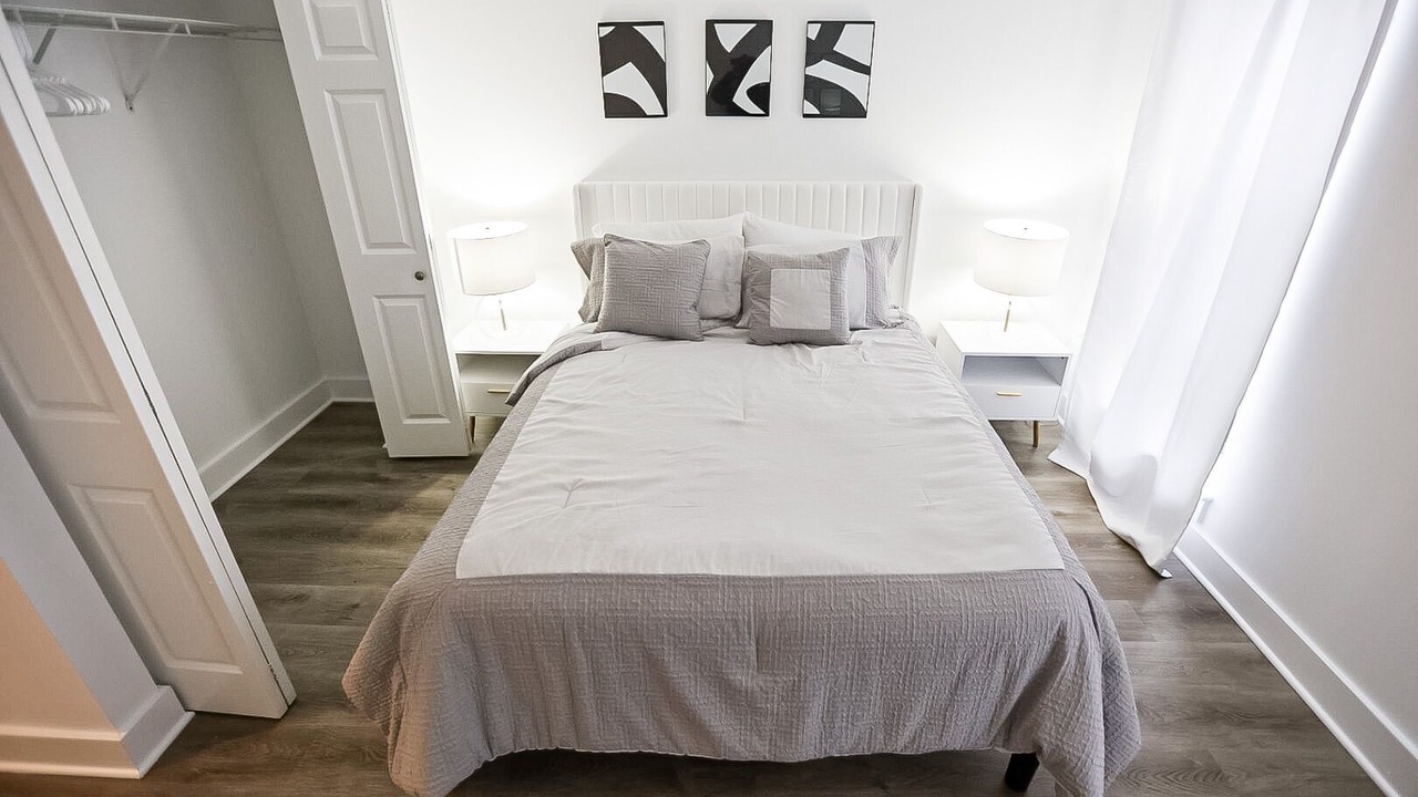 Photo of Bedroom in Downtown