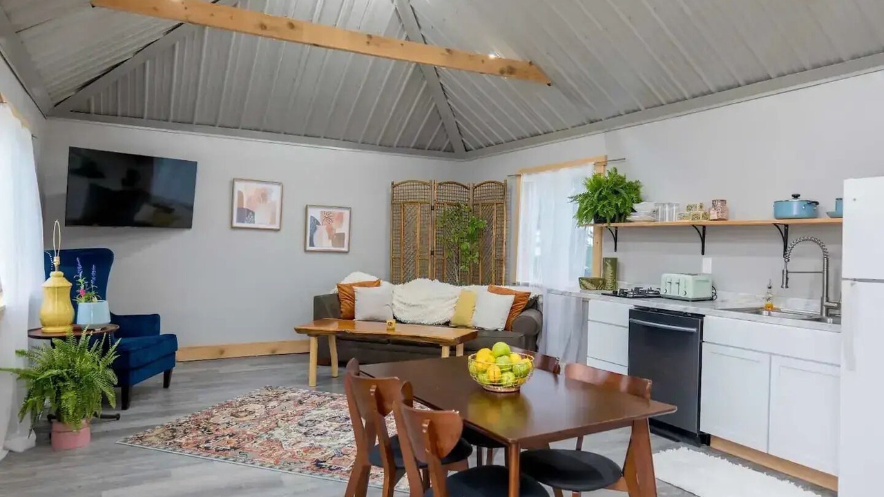 Photo of Livingroom in Stow