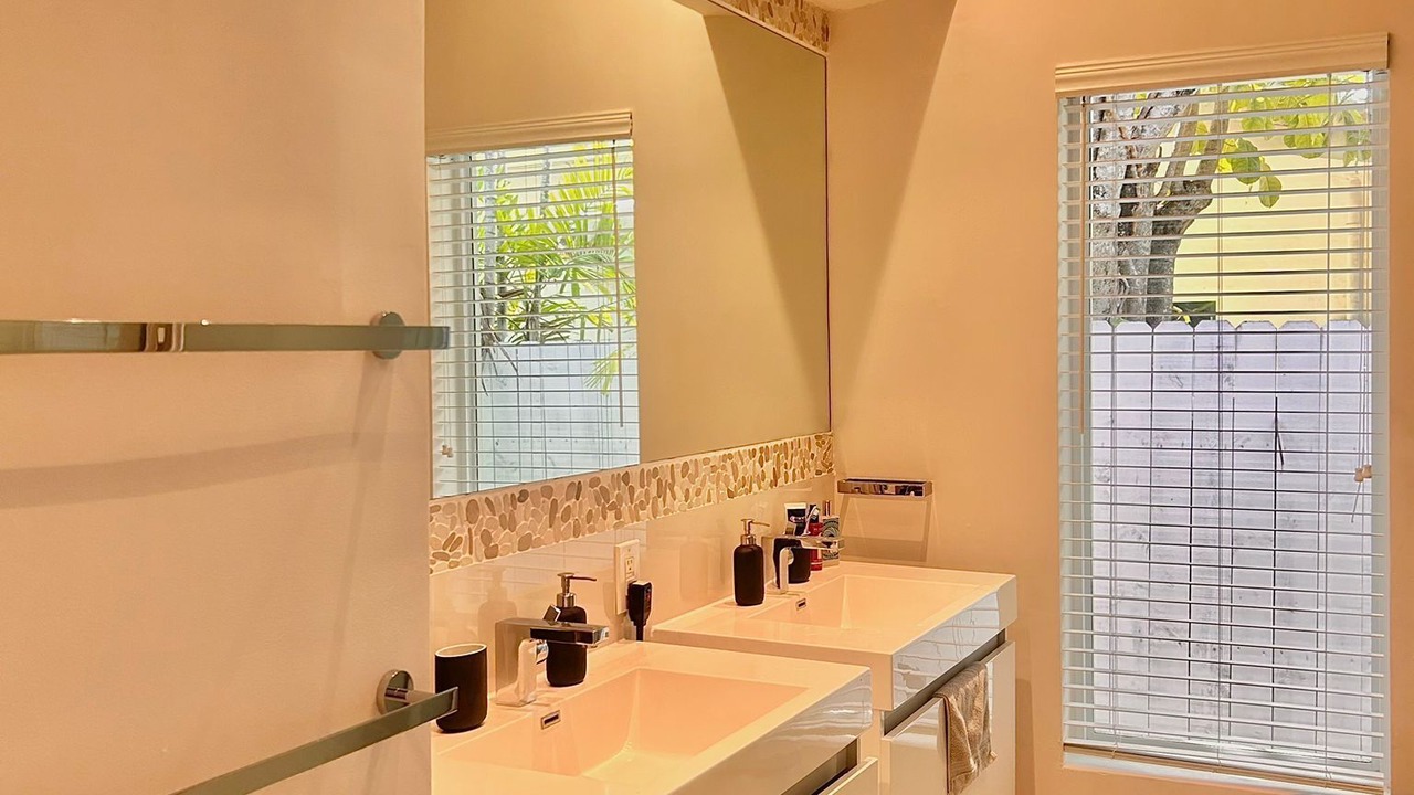 Photo of Bathroom in Key Biscayne