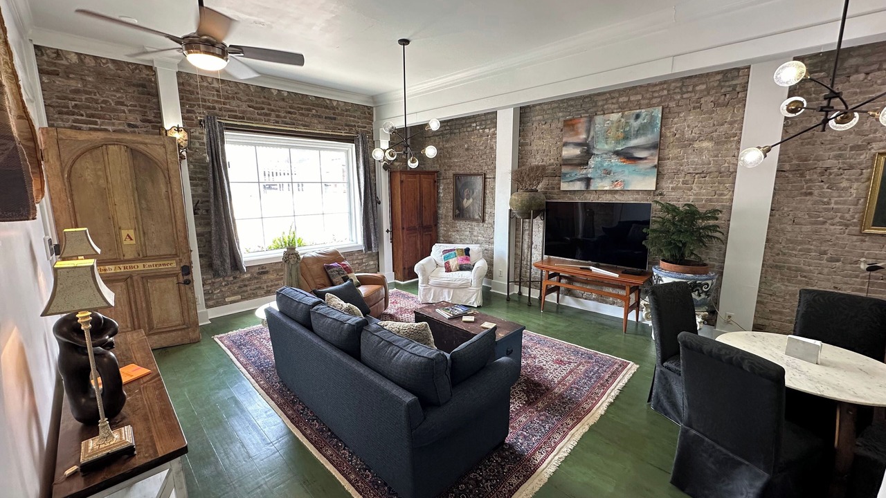 Photo of Livingroom in Central Business District