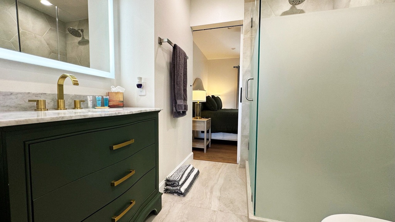 Photo of Bathroom in Woodland Hills
