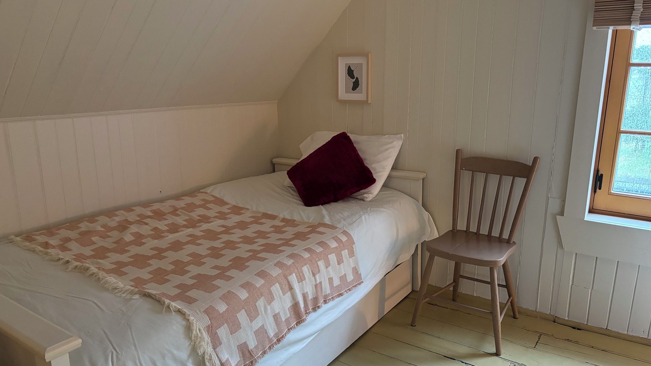 Photo of Bedroom in Saint-Antoine-de-l'Isle-aux-Grues