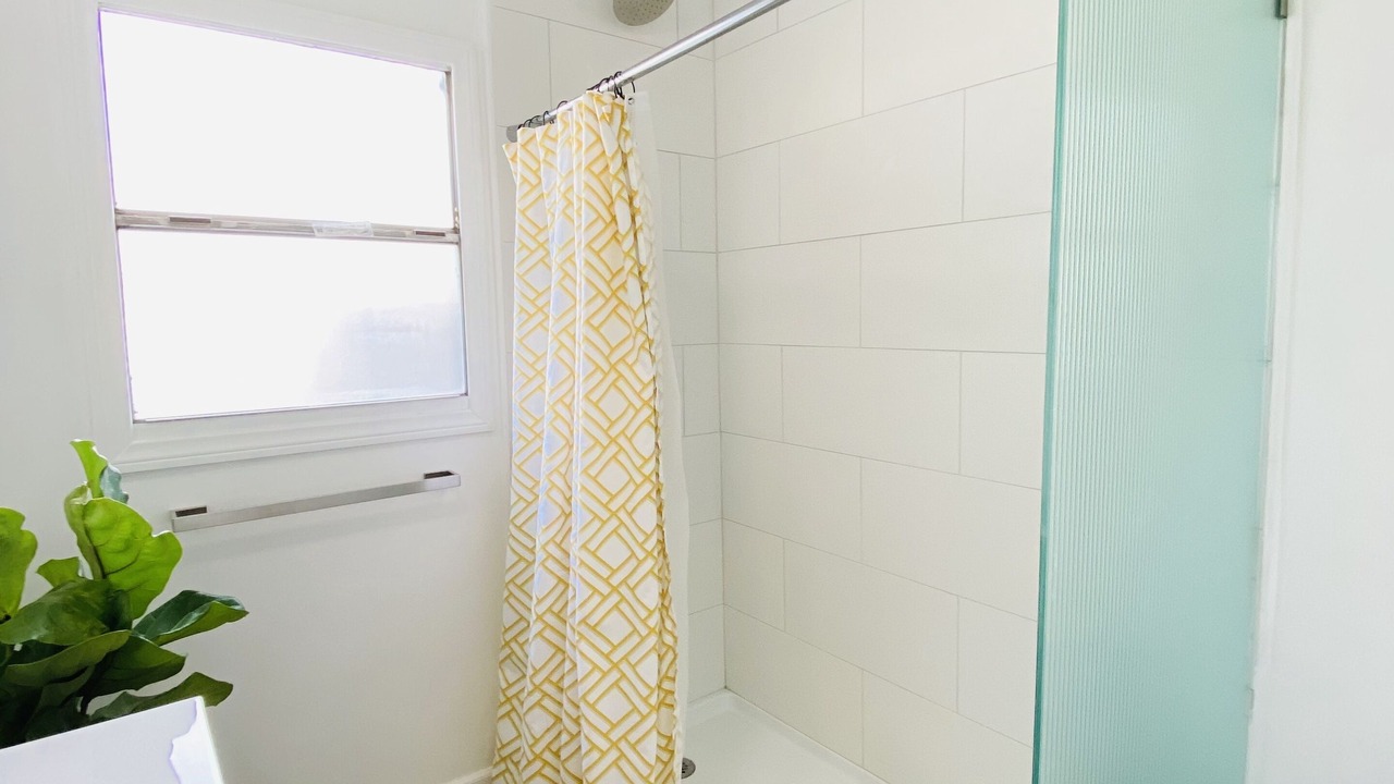 Photo of Bathroom in Lennox