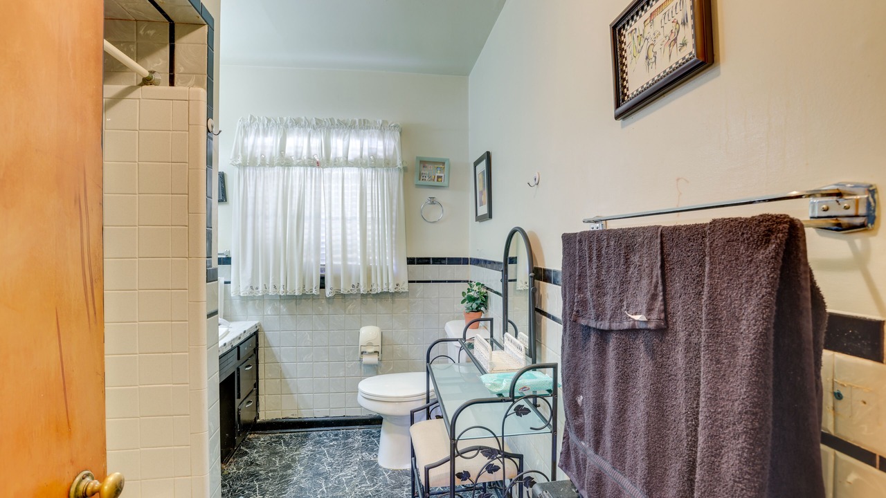 Photo of Bathroom in Shannon