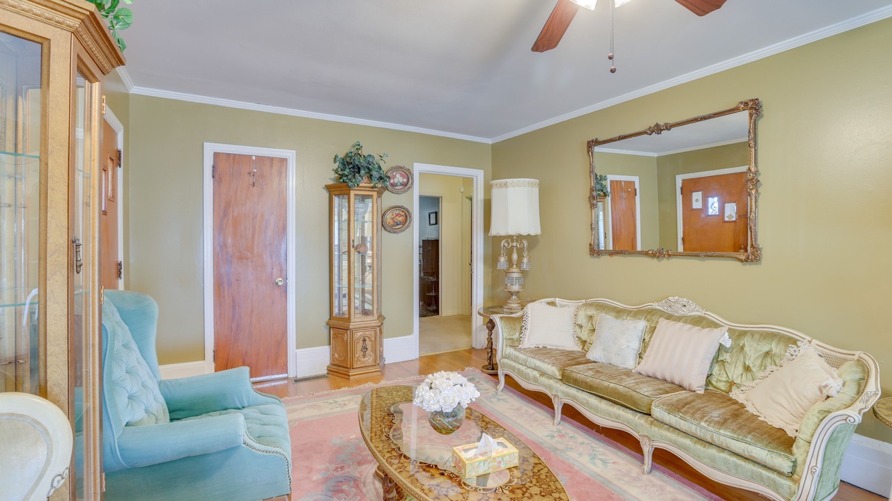Photo of Livingroom in Shannon