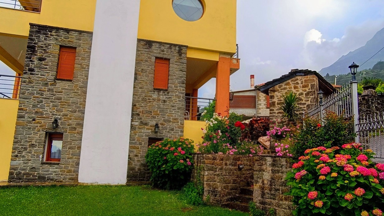 Photo of Outdoor in Dodoni